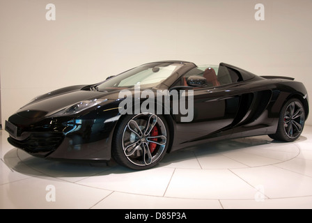 Black McLaren MP4 12C40 Voiture de sport Banque D'Images