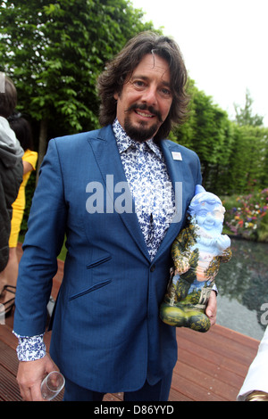 Laurence Llewelyn-Bowen avec son jardin gnome, RHS Chelsea Flower Show 2013 Banque D'Images