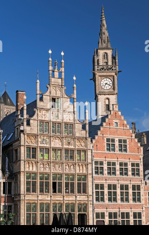 Maisons de guilde et Post Plaza Tower sur la Graslei Gand Belgique Banque D'Images