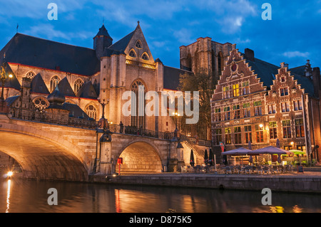 St Michael's Church et bridge at night Gand Belgique Banque D'Images