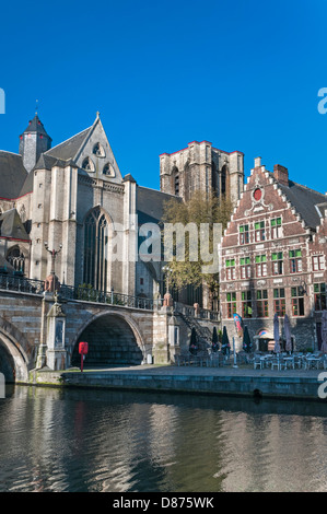 St Michael's Church et pont avec guild house Gand Belgique Banque D'Images