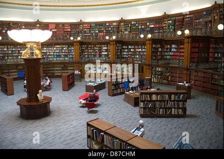 Salle de lecture Picton La nouvelle bibliothèque centrale a ouvert dans le centre-ville de Liverpool. Banque D'Images