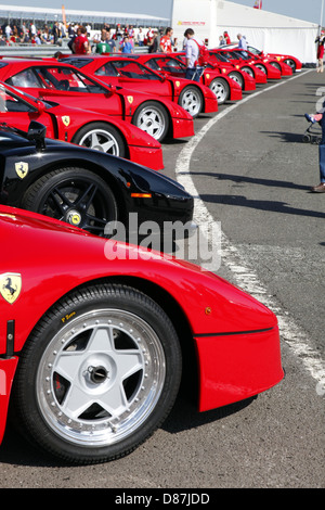 Ligne de rouge Ferrari F40 VOITURES ANGLETERRE SILVERSTONE 17 Septembre 2012 Banque D'Images