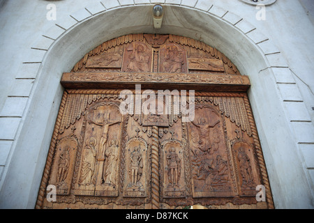 Portail de la monastère Cocos, près de Tulcea, Roumanie, Dobrogea Banque D'Images
