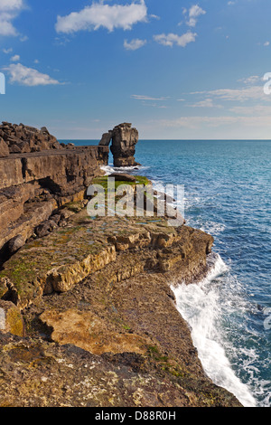 Pulpit Rock près de Portland Bill dans le Dorset en Angleterre. Banque D'Images