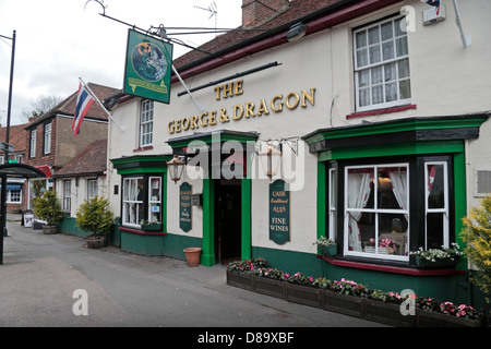 Le George & Dragon Restaurant et public house dans le centre-ville de Wendover, España. Banque D'Images