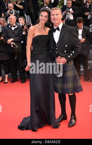 Cannes, France. 22 mai 2013. David Coulthard, Karen Minier assiste à la Premiere / Tapis Rouge tout est perdu au 66 Festival de Cannes, à Cannes , France, au 22 mai 2013. Dpa : Crédit photo alliance / Alamy Live News Banque D'Images