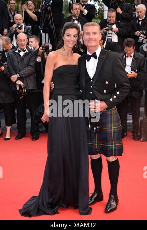 Cannes, France. 22 mai 2013. David Coulthard, Karen Minier assiste à la Premiere / Tapis Rouge tout est perdu au 66 Festival de Cannes, à Cannes , France, au 22 mai 2013. Dpa : Crédit photo alliance / Alamy Live News Banque D'Images