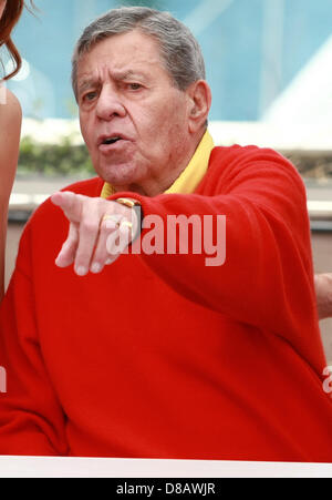 JERRY LEWIS MAX ROSE. PHOTOCALL. FESTIVAL DU FILM DE CANNES 2013 PALAIS DES FESTIVAL CANNES FRANCE 23 Mai 2013 Banque D'Images