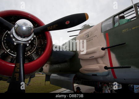 Un bombardier B-25 Mitchell restauré sur l'affichage à 2013 N Sun in Lakeland, Floride, USA Banque D'Images