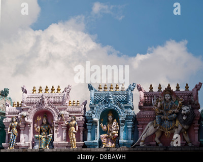 Détail gopuram du temple Sri Veeramakaliamman Banque D'Images