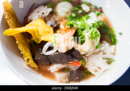 Close up Thai style nouilles chinoises avec caillé Banque D'Images