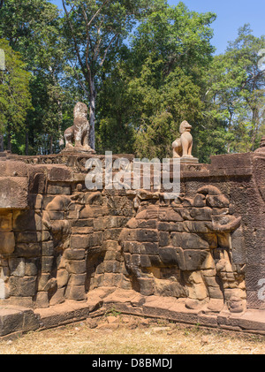 Détail. La Terrasse des Eléphants. Angkor Thom. Parc archéologique d'Angkor. Siem Reap. Cambodge Banque D'Images