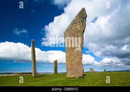 Les Menhirs de Stenness, un cercle de pierres néolithiques monument situé sur le continent d'Orkney Banque D'Images