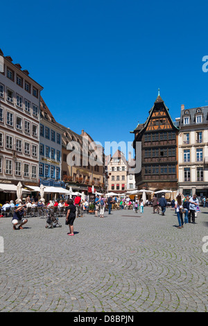 La Maison Kammerzell, dans Cathedral Plaza, l'un des bâtiments les plus célèbres de Strasbourg Alsace France Banque D'Images