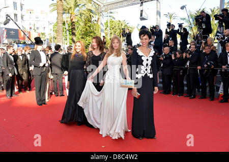 Marisa Berenson, Audrey Marnay, Arielle Dombasle et Farida Khelfa participant à la 'California' premiere et l'ouverture à la 66e Festival de Cannes. 23 mai, 2013 Banque D'Images