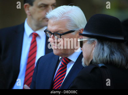 Frank-Walter Steinmeier, membre du Parti Social-démocrate (SPD), ancien ministre des affaires étrangères et actuel président de l'Allemagne. Banque D'Images