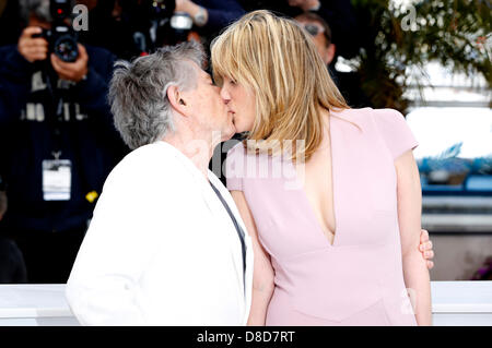 Cannes, France. 25 mai, 2013. Roman Polanski et Emmanuelle Seigner participant à la 'Venus in Fur' photocall à la 66e Festival de Cannes. Le 25 mai 2013. Photo : afp/Alamy Live News Banque D'Images