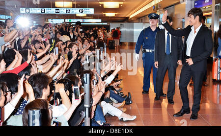 Lee Byung-heon, 26 mai 2013 : Tokyo, Japon : Acteur Byung hun Lee arrive à l'Aéroport International de Tokyo à Tokyo, Japon, le 26 mai 2013. (Photo de Keizo Mori/AFLO) Banque D'Images