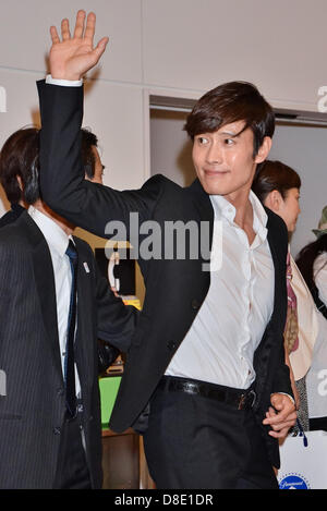 Lee Byung-heon, 26 mai 2013 : Tokyo, Japon : Acteur Byung hun Lee arrive à l'Aéroport International de Tokyo à Tokyo, Japon, le 26 mai 2013. (Photo de Keizo Mori/AFLO) Banque D'Images