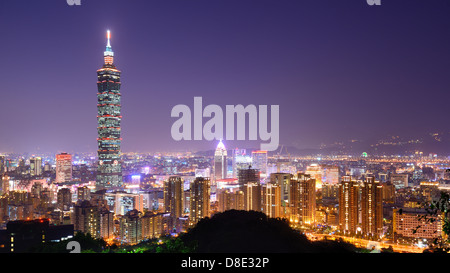 Toits de Xinyi District au centre-ville de Taipei, Taiwan. Banque D'Images