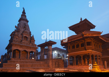 Durbar Square Bhaktapur (à l'aube, Site du patrimoine mondial de l'UNESCO), la vallée de Katmandou, Népal Banque D'Images