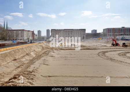 Berlin, Allemagne, vue sur la fosse pour le Berliner Schloss Humboldt Forum sur la Place du Palais Banque D'Images