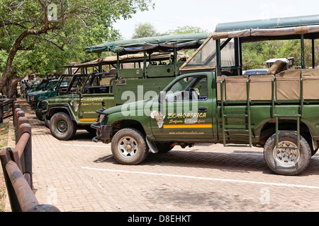 Les véhicules de safari Skukuza Kruger National Park Afrique du Sud Banque D'Images