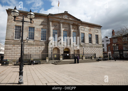 Place du marché Shire Hall library gallery Stafford Staffordshire England Banque D'Images