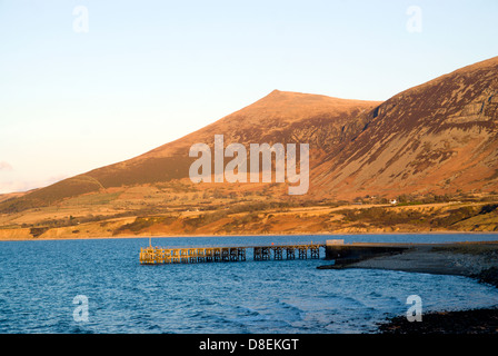 Gyrn Goch et Gyrn Ddu de Trefor, péninsule de Lleyn, Gwynedd, pays de Galles du Nord. Banque D'Images