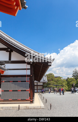 Les bâtiments en bois, Ogakumonjo Kemarinoniwa Kogosho et sur site. Palais impérial de Kyoto, Japon Banque D'Images