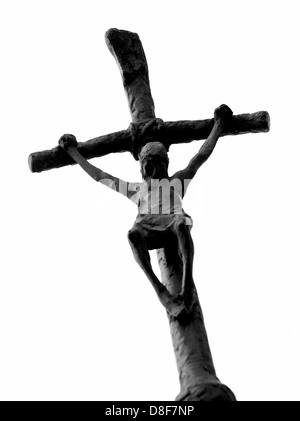 La crucifixion de Jésus Christ isolé sur fond blanc. Banque D'Images