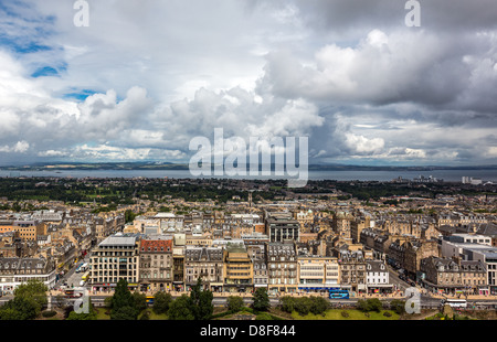 Grande Bretagne, Ecosse, Edimbourg, la nouvelle ville vu depuis le château d'Edimbourg Banque D'Images