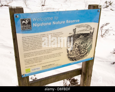 Un signe sur la lande de restauration au Nipstone Stiperstones près de la réserve naturelle dans le Shropshire, au Royaume-Uni. Banque D'Images