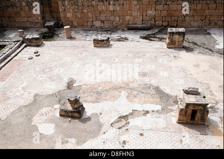 Mosaïque de l'église Sts. Côme et Damien, Jerash, Jordanie Banque D'Images