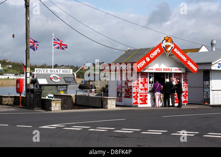 ENGLISH STATION FAST FOOD KIOSK DE WEST BAY, DORSET. UK. Banque D'Images