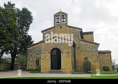 San Julian de los Prados Banque D'Images