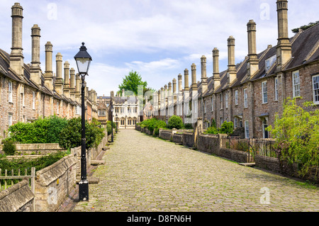 La rue médiévale - Vicaires Fermer, Wells, Somerset, England, UK - rue pavée avec maisons et anciennes Banque D'Images