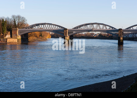 Pont ferroviaire de Barnes Barnes London Banque D'Images