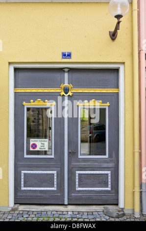 Ancienne porte d'entrée et classe de certains bâtiment résidentiel, Lindau, sur le lac de Constance, Allemagne Banque D'Images