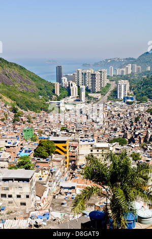 Vieux taudis de Rocinha, logement, Rio de Janeiro, Brésil Banque D'Images