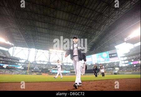 Hisashi Iwakuma (navigateurs), 26 mai 2013 - MLB : Hisashi Iwakuma des Seattle Mariners baseball avant le match contre les Rangers du Texas à Safeco Field de Seattle, Washington, United States. (Photo de bla) Banque D'Images