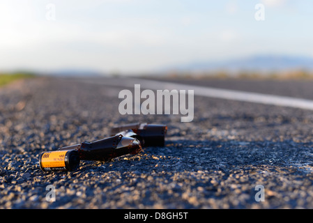 Rouleau de film abandonnés le long du côté de l'autoroute dans la région du Grand Bassin de l'Utah. Banque D'Images