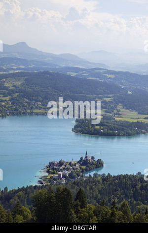 L'Autriche, la Carinthie, la tour d'observation, d'Pyramidentower Wörthersee, Lac, Maria Wörth (village), Österreich, Carinthie ; Banque D'Images