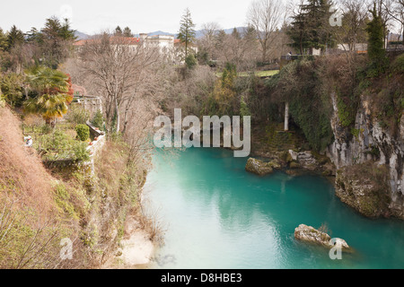 Point de vue sur la rivière Natisone, Cividale del Friuli, Italie Banque D'Images