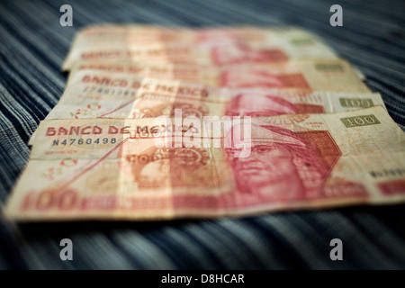 5 100 billets de banque du peso mexicain Banque D'Images