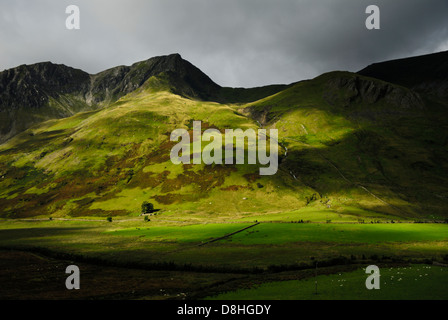 Foel Goch, Y Garn, gamme Glyderau, parc national de Snowdonia, Pays de Galles, Grande-Bretagne, Royaume-Uni, Cymru Banque D'Images