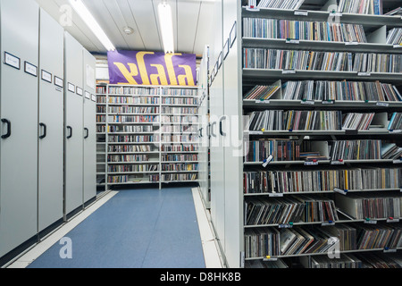 Jaffa, Israël. Les enregistrements et des CD audio archives de l'émission de radio '' Banque D'Images