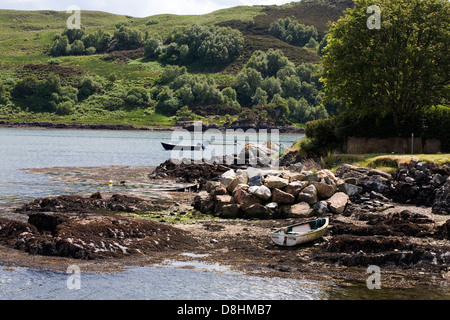 Bateau de pêche amarré à Eilean Iarmain ou Isleornsay Ecosse Ile de Skye Sleat Banque D'Images