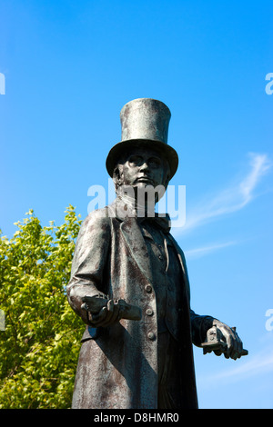 Détail de statue en bronze d'Isambard Kingdom Brunel, Neyland à pembrokeshire, . C'était la dernière oeuvre du sculpteur Robert Thomas. Banque D'Images